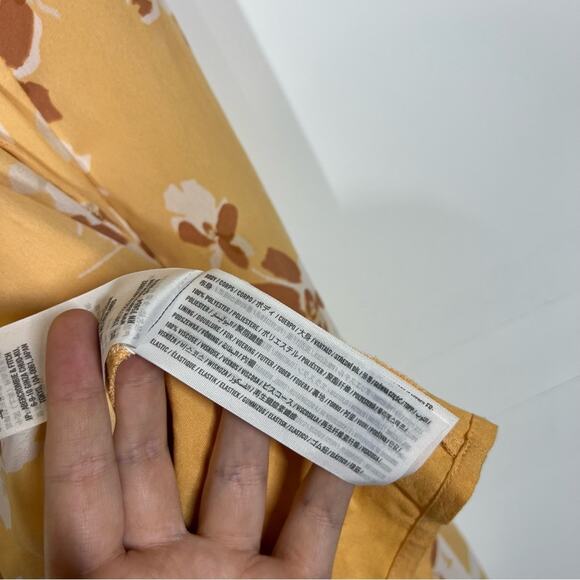 Abercrombie & Fitch Flutter Sleeve Dress Size XS PETITE - Picture 11 of 11